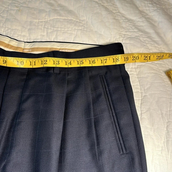 Luciano Natazzi Men’s Two Piece Italian Suit R36 Blue Pinstripe. - Picture 12 of 13